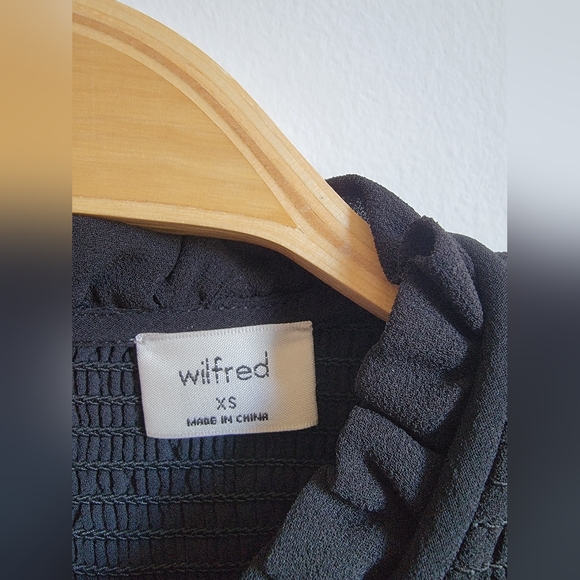 Aritzia Wilfred Tempest Blouse - Picture 4 of 4